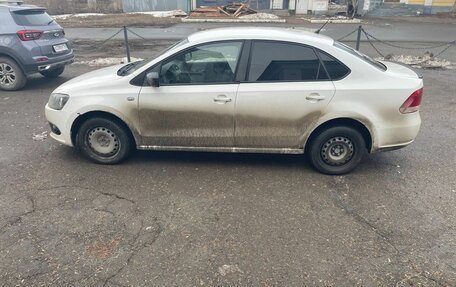 Volkswagen Polo VI (EU Market), 2012 год, 323 000 рублей, 2 фотография