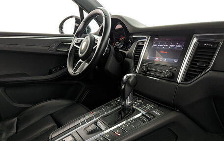 Porsche Macan I рестайлинг, 2018 год, 4 350 000 рублей, 28 фотография