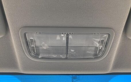 Honda Insight II рестайлинг, 2013 год, 834 000 рублей, 28 фотография