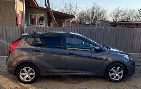 Hyundai Solaris II рестайлинг, 2012 год, 920 000 рублей, 6 фотография