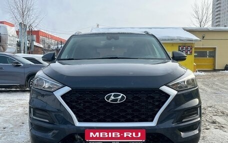 Hyundai Tucson III, 2019 год, 2 300 000 рублей, 2 фотография