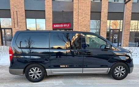 Hyundai H-1 II рестайлинг, 2021 год, 3 850 000 рублей, 5 фотография