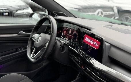 Volkswagen Golf VIII, 2022 год, 2 190 000 рублей, 18 фотография