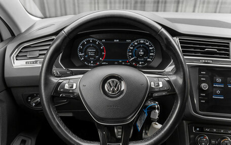 Volkswagen Tiguan II, 2017 год, 2 880 000 рублей, 12 фотография