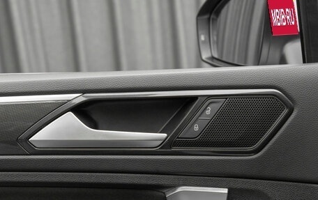 Volkswagen Tiguan II, 2017 год, 2 880 000 рублей, 18 фотография