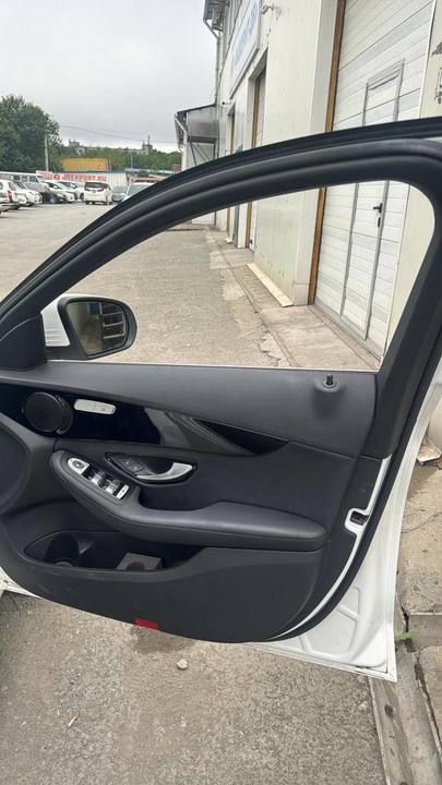 Mercedes-Benz C-Класс W205, 2017 год, 1 650 000 рублей, 14 фотография