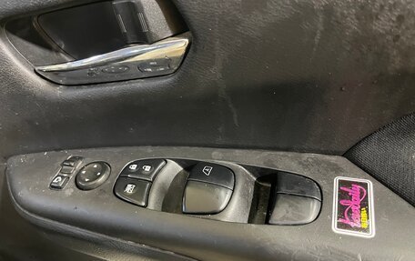 Nissan Serena IV, 2016 год, 1 770 000 рублей, 28 фотография