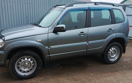 Chevrolet Niva I рестайлинг, 2014 год, 600 000 рублей, 2 фотография