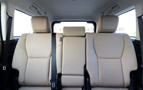 Toyota Land Cruiser Prado, 2025 год, 9 700 000 рублей, 8 фотография