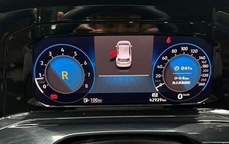 Volkswagen Golf VIII, 2022 год, 2 300 000 рублей, 14 фотография