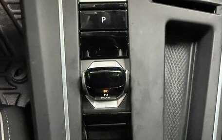 Volkswagen Golf VIII, 2022 год, 2 300 000 рублей, 19 фотография