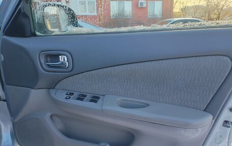 Nissan Sunny B15, 1999 год, 280 000 рублей, 9 фотография