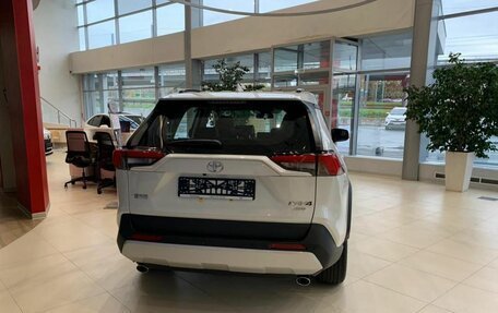 Toyota RAV4, 2025 год, 4 350 000 рублей, 6 фотография