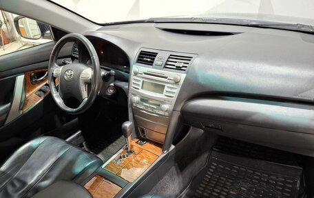 Toyota Camry, 2007 год, 930 000 рублей, 11 фотография
