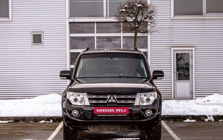 Mitsubishi Pajero IV, 2014 год, 1 795 000 рублей, 2 фотография