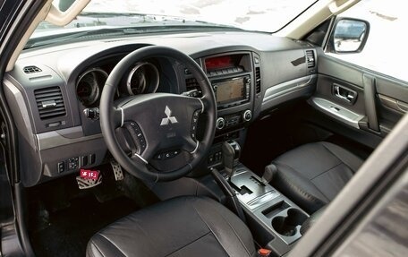 Mitsubishi Pajero IV, 2014 год, 1 795 000 рублей, 13 фотография
