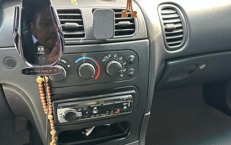 Dodge Intrepid II, 2003 год, 220 000 рублей, 8 фотография