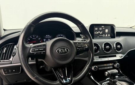 KIA Stinger I, 2018 год, 1 990 000 рублей, 15 фотография