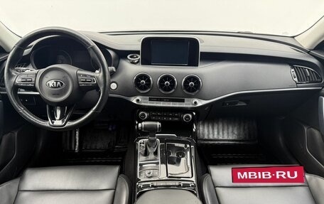 KIA Stinger I, 2018 год, 1 990 000 рублей, 16 фотография