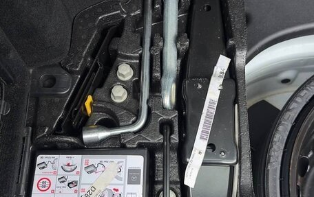 Mercedes-Benz GLK-Класс, 2014 год, 2 400 000 рублей, 21 фотография