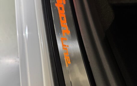 BMW 5 серия, 2019 год, 3 840 000 рублей, 15 фотография