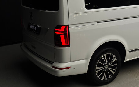 Volkswagen Multivan T6 рестайлинг, 2020 год, 6 650 000 рублей, 9 фотография