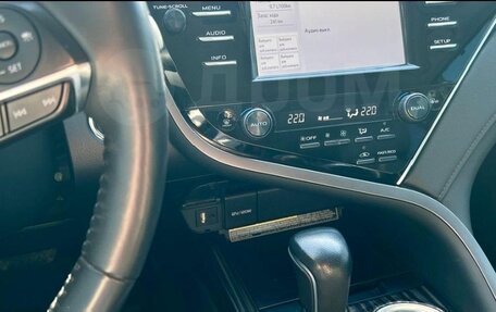 Toyota Camry, 2020 год, 2 875 000 рублей, 10 фотография