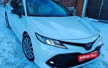 Toyota Camry, 2020 год, 2 875 000 рублей, 2 фотография