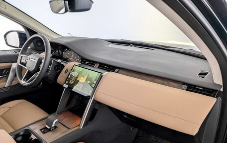 Land Rover Discovery Sport I рестайлинг, 2025 год, 6 100 000 рублей, 9 фотография