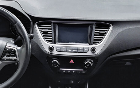 Hyundai Solaris II рестайлинг, 2018 год, 1 315 000 рублей, 15 фотография