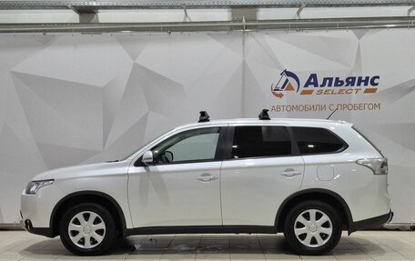 Mitsubishi Outlander III рестайлинг 3, 2014 год, 1 490 000 рублей, 6 фотография