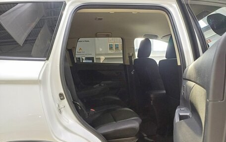 Mitsubishi Outlander III рестайлинг 3, 2014 год, 1 490 000 рублей, 18 фотография