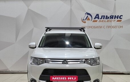 Mitsubishi Outlander III рестайлинг 3, 2014 год, 1 490 000 рублей, 8 фотография