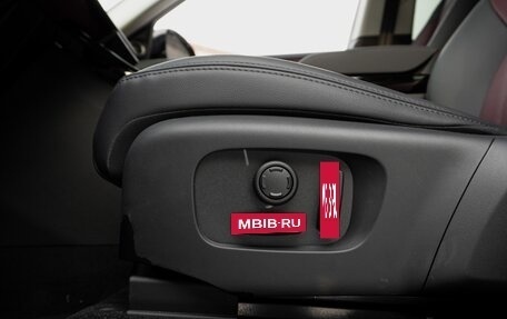 Land Rover Range Rover Evoque II, 2025 год, 5 950 000 рублей, 28 фотография