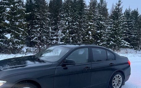 BMW 3 серия, 2013 год, 1 000 000 рублей, 6 фотография