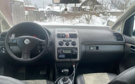 Volkswagen Touran III, 2008 год, 550 000 рублей, 8 фотография