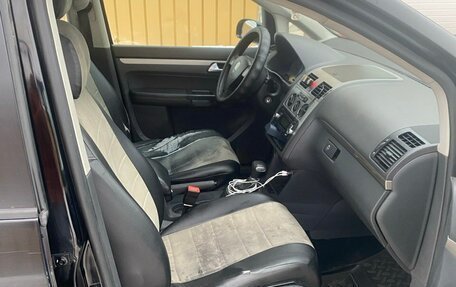 Volkswagen Touran III, 2008 год, 550 000 рублей, 6 фотография