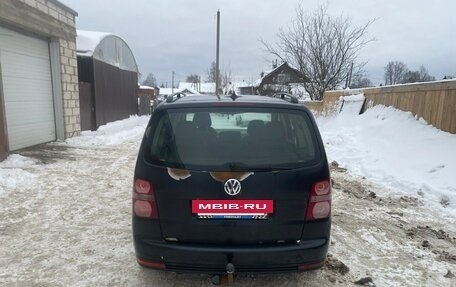 Volkswagen Touran III, 2008 год, 550 000 рублей, 4 фотография