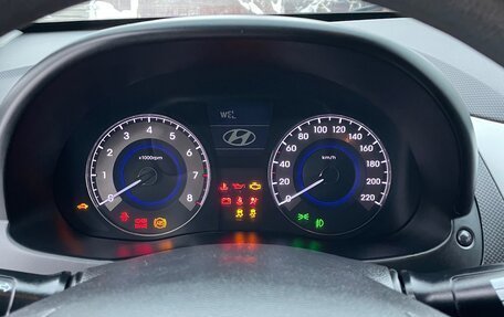 Hyundai Solaris II рестайлинг, 2011 год, 610 000 рублей, 7 фотография