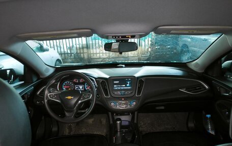 Chevrolet Malibu IX, 2018 год, 1 200 000 рублей, 4 фотография