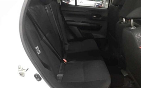 Toyota Raize I, 2025 год, 1 390 000 рублей, 10 фотография