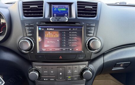 Toyota Highlander III, 2012 год, 1 850 000 рублей, 10 фотография