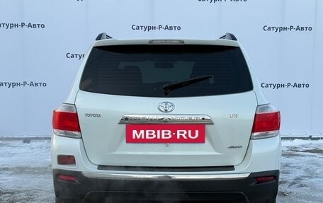 Toyota Highlander III, 2012 год, 1 850 000 рублей, 5 фотография