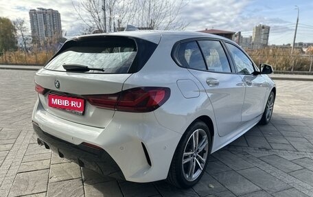 BMW 1 серия, 2021 год, 3 100 000 рублей, 1 фотография