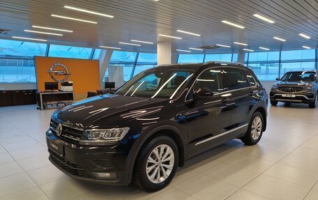 Volkswagen Tiguan II, 2018 год, 2 570 000 рублей, 1 фотография
