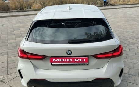 BMW 1 серия, 2021 год, 3 100 000 рублей, 6 фотография