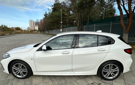 BMW 1 серия, 2021 год, 3 100 000 рублей, 22 фотография