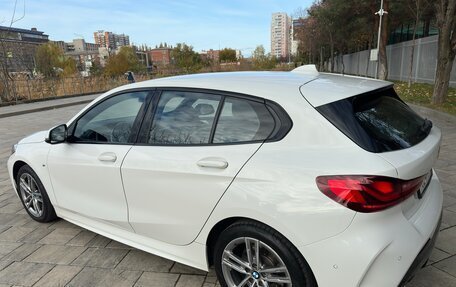BMW 1 серия, 2021 год, 3 100 000 рублей, 27 фотография