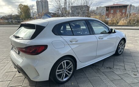 BMW 1 серия, 2021 год, 3 100 000 рублей, 29 фотография