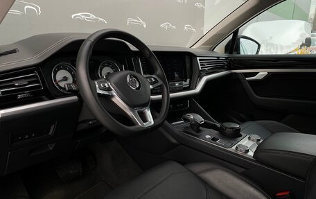 Volkswagen Touareg III, 2018 год, 4 952 800 рублей, 5 фотография